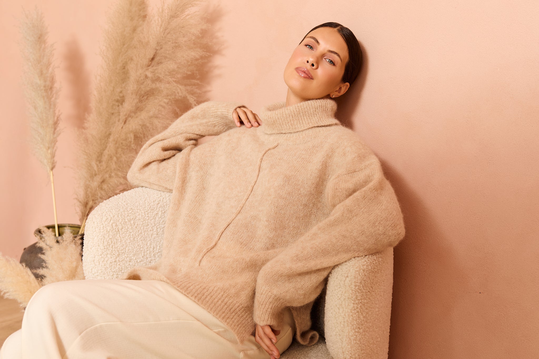 Megztinis "Altus" - smėlio spalvos