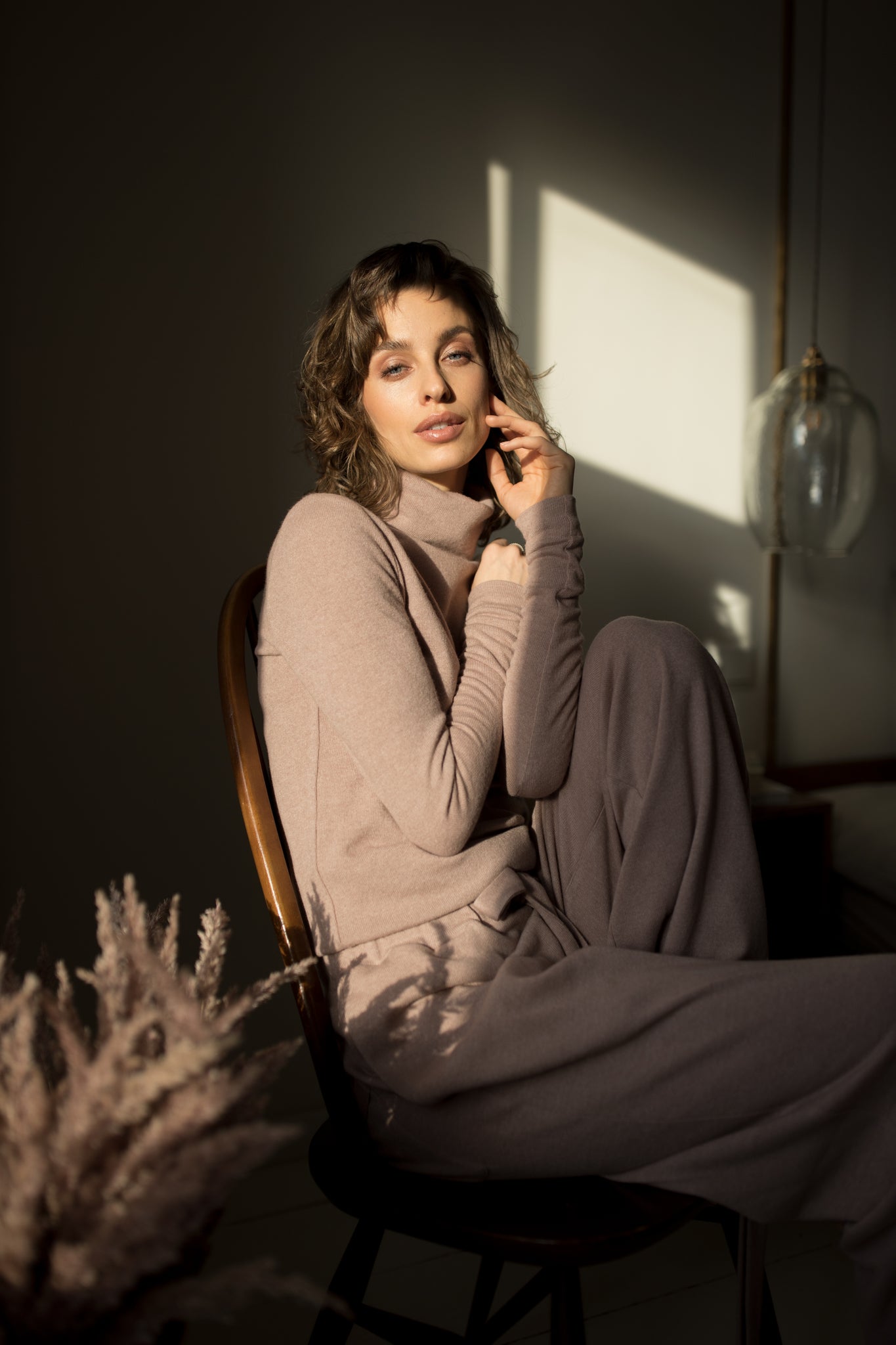 Megztinis "Gaudium" - pelenų rožinės spalvos