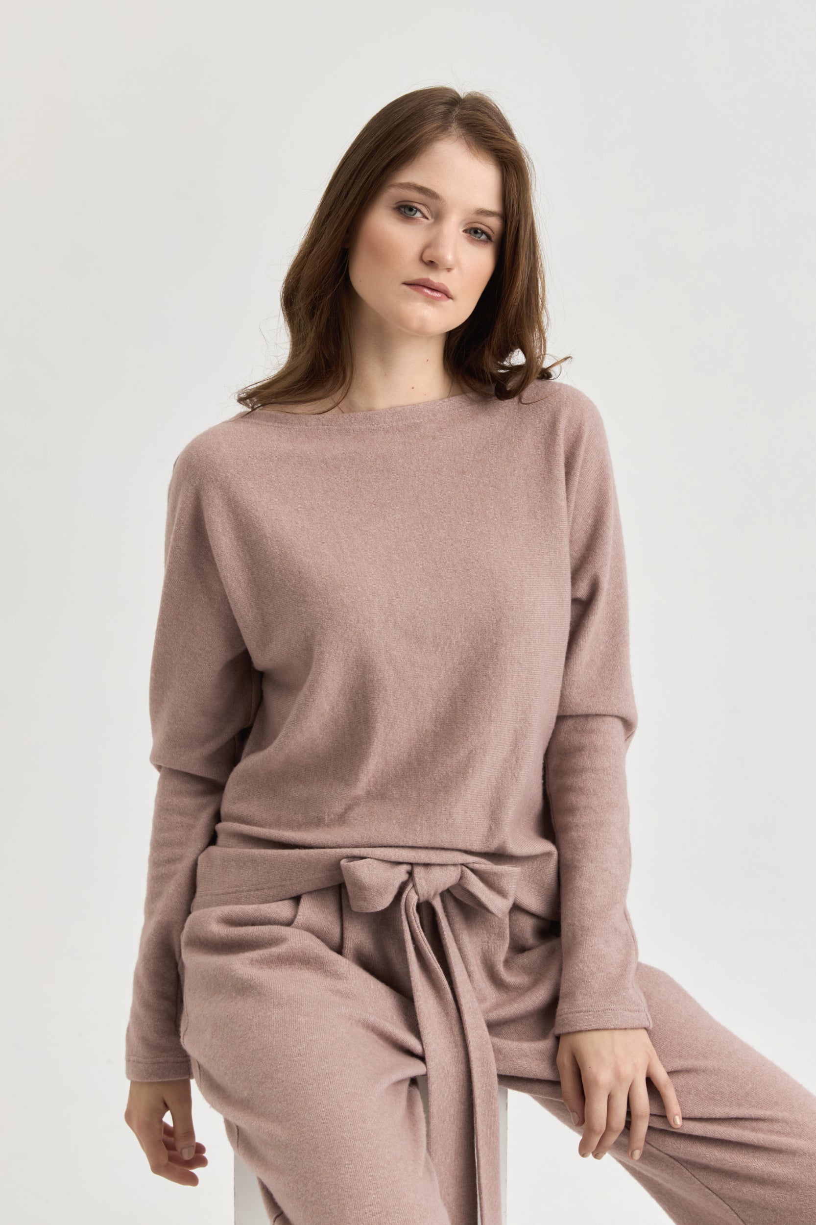 Laisvalaikio kostiumas - pelenų rožinės spalvos