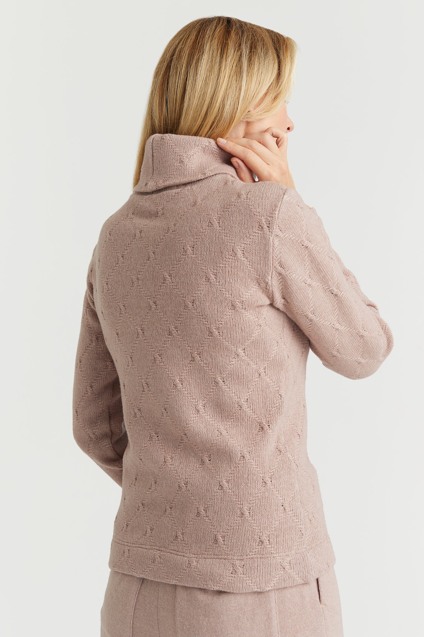 Laisvalaikio kostiumas - pelenų rožinės spalvos